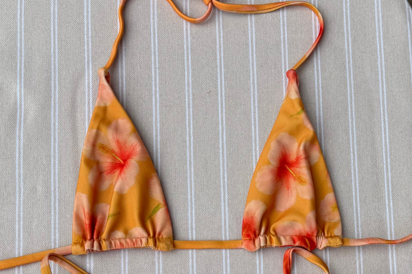 April Top in Hibiscus